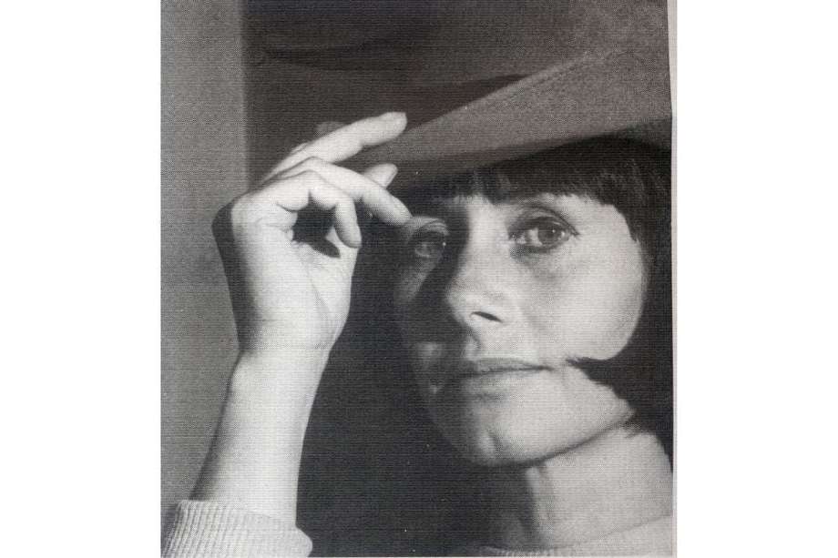 Marta Traba fotografiada por Nereo López en 1964.