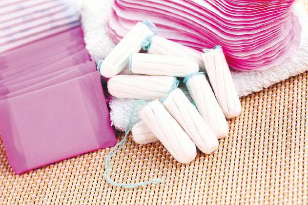 Francia se suma a los países que entregarán productos para la menstruación gratis en colegios