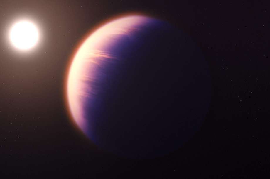 Ilustración del aspecto que podría tener el exoplaneta WASP-39 b y su estrella anfitriona.