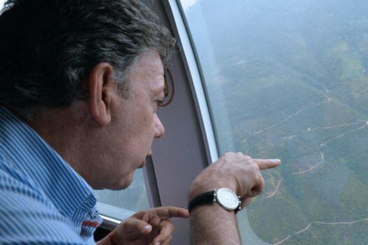 Santos pide a los colombianos que entiendan que están "en medio de la guerra"