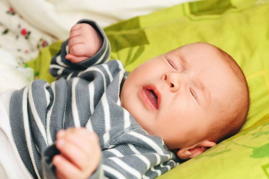 Aunque los estornudos suelen ser indicador de alergias o enfermedad, en los bebés es muy diferente.