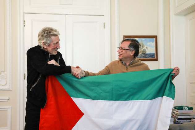 El presidente Gustavo Petro recibió al músico Roger Waters en la Casa de Nariño