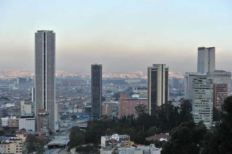 Casi 4.000 personas murieron en Bogotá en 2019 por causas relacionadas a la calidad del aire. / Archivo EE