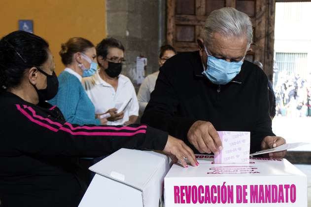 Tras el referéndum revocatorio, México mantiene a López Obrador como su presidente