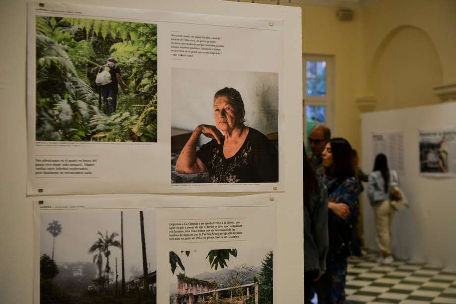 La exhibición fotográfica que recuerda a Villarrica, guerra olvidada por censura en Colombia, se presentó durante la versión XI del Festival Gabo en Bogotá.
