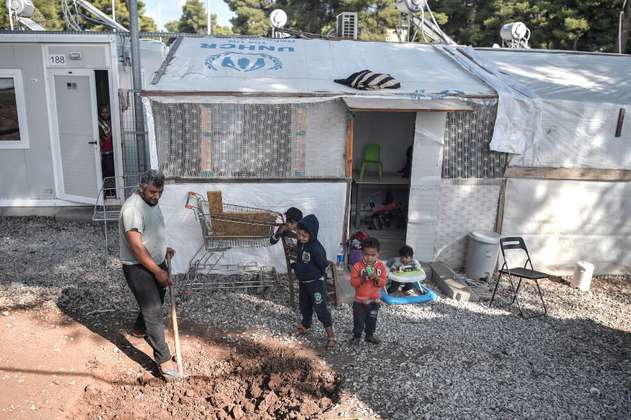 Grecia endurece la ley de asilo para disuadir a los migrantes