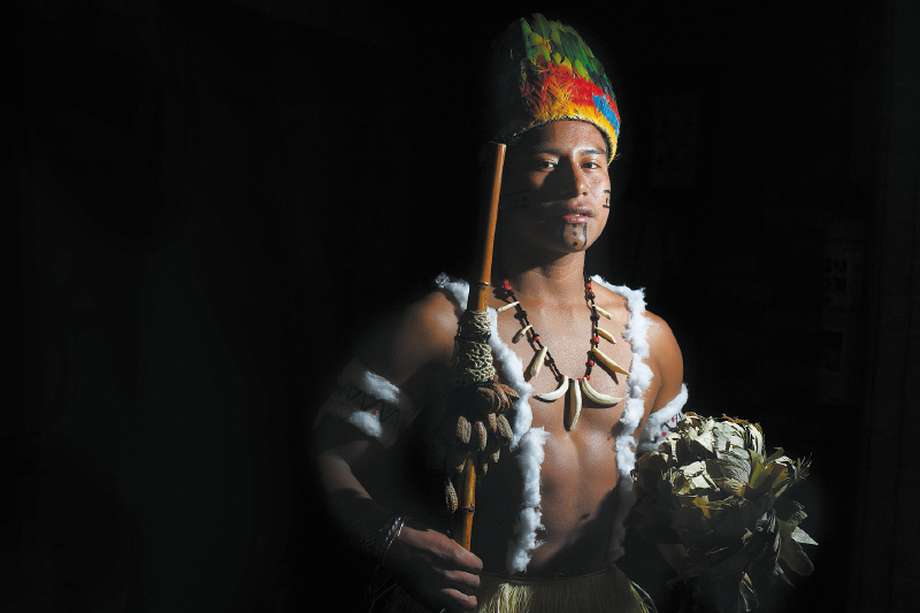 Retrato de indígenas Uitoto.  / Cristian Garavito