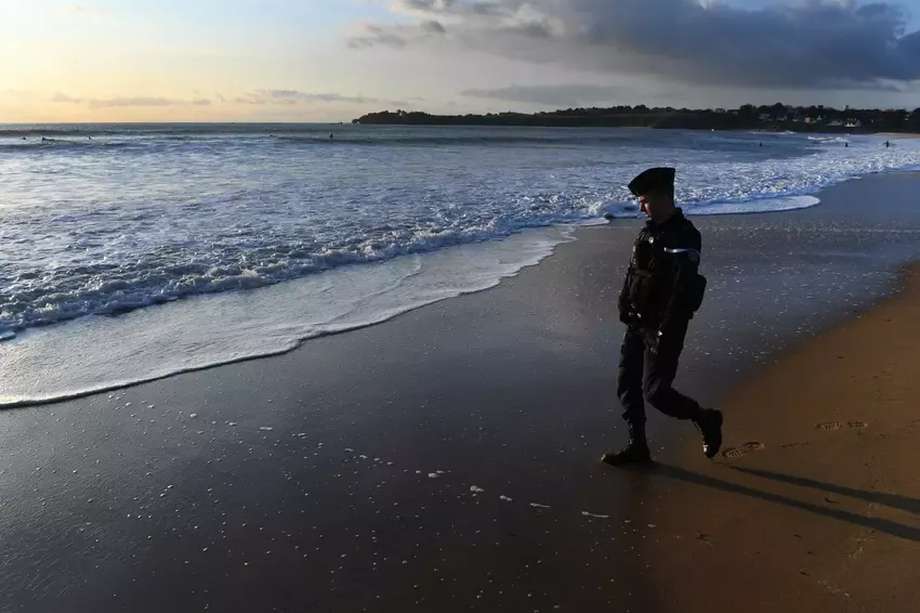 Un hombre de 35 años murió por sobredosis en el distrito francés Saint-Nazaire, el 16 de diciembre de 2019, debido a la “ingestión de un producto que había encontrado en la playa”