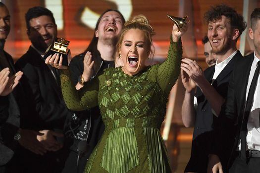 Adele en los Premios Grammy 2017. / AFP
