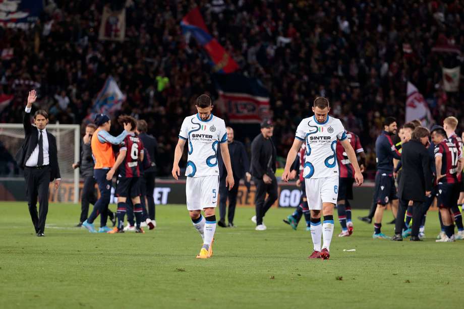 Los jugadores de Inter de Milán, después de la derrota con Bolonia // EFE/EPA/ELISABETTA BARACCHI
