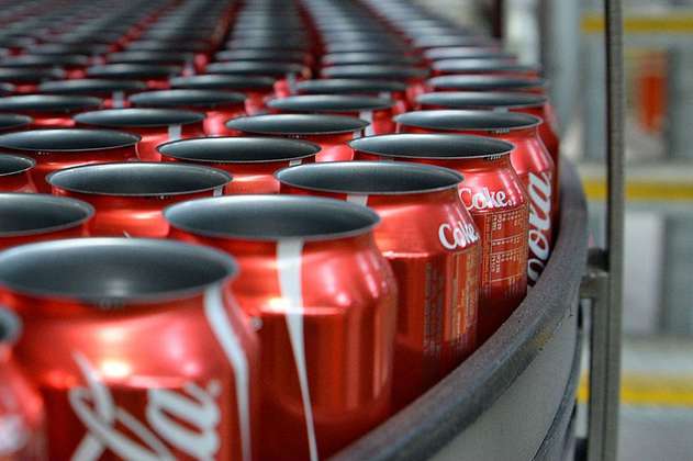 Coca-Cola deberá cambiar sus empaques por la muerte de la reina Isabel II