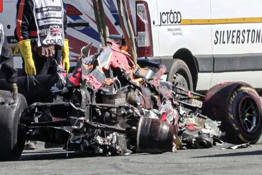 Así quedó el auto de Max Verstappen tras el choque con Hamilton.