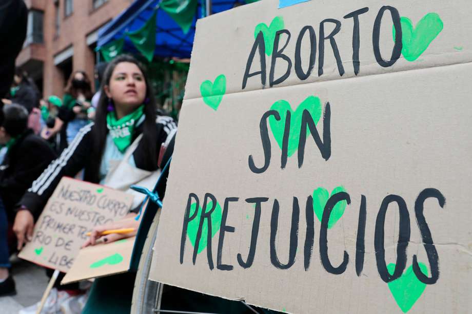 Colectivos feministas participaron de una movilización en Bogotá, con motivo del Día de Acción Global por el Aborto Legal y Seguro, que se conmemora el 28 de septiembre de cada año. 
