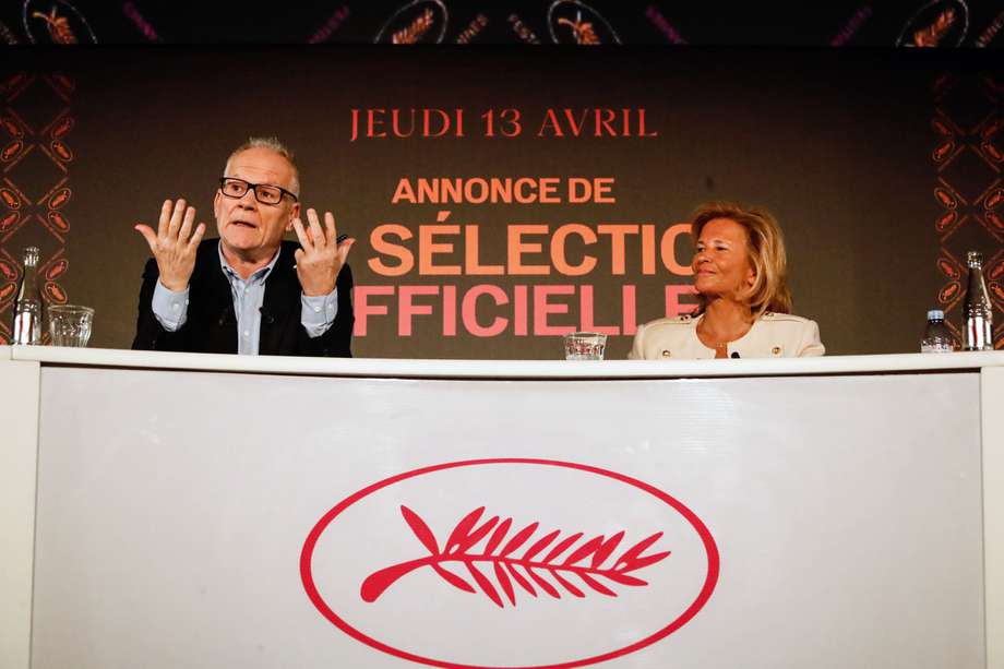 El Delegado General del Festival de Cine de Cannes, Thierry Fremaux (L), y la presidenta del festival, Iris Knobloch, hablan durante una conferencia de prensa para presentar la Selección Oficial del 76º Festival de Cine de Cannes en el salón UGC Normandie en París, Francia, el 13 de abril de 2023. La 76ª edición del El Festival de Cine de Cannes se llevará a cabo del 16 al 27 de mayo. EFE/EPA/TERESA SUAREZ
