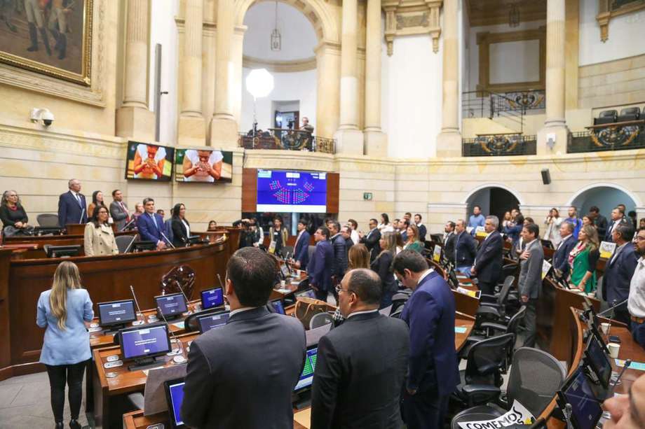 En la plenaria del Senado van dos sesiones votando impedimentos sobre la reforma pensional.