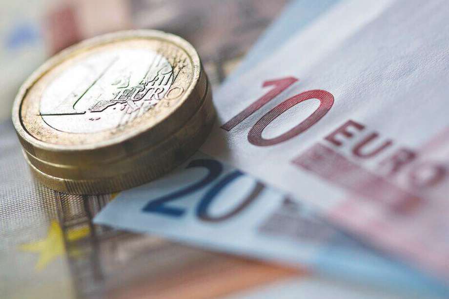 La mediana de las previsiones de una encuesta de Bloomberg prevé que el euro se sitúe en US$1,18 en el tercer y cuarto trimestre de 2020, por debajo de su nivel actual.