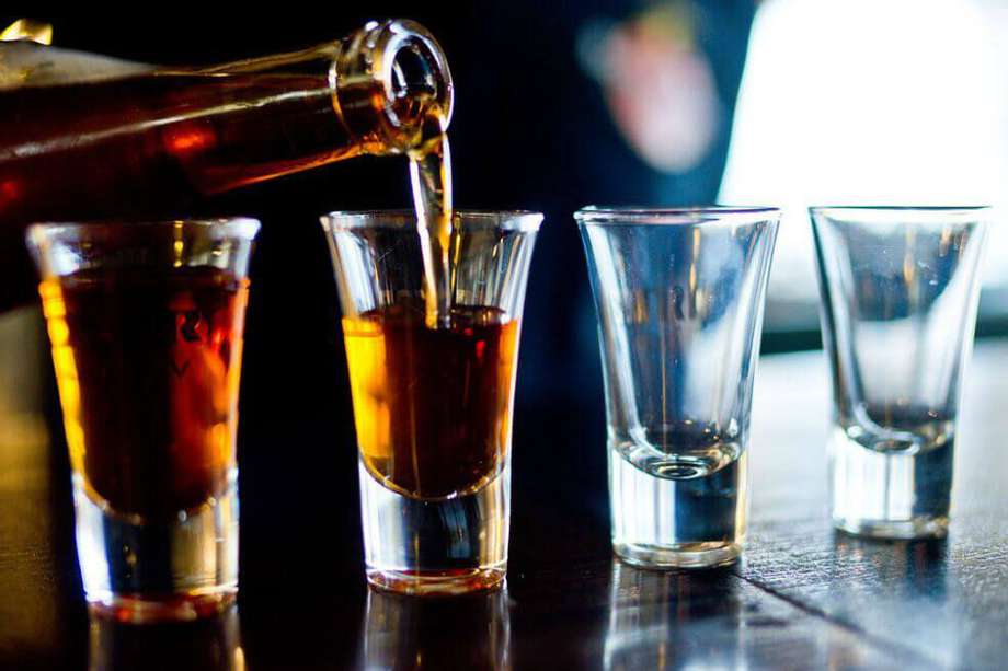 En pocos países es obligatorio que las bebidas alcohólicas publiquen el contenido calórico de sus productos. 