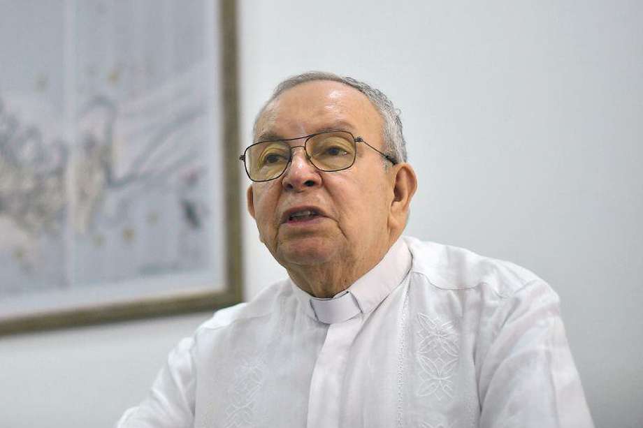 Hector Fabio Henao, Monseñor que hace parte de la mesa de diálogos con el ELN