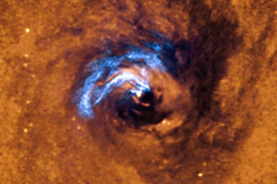 Esta es la imagen capturada gracias a los datos provenientes de varios telescopios.