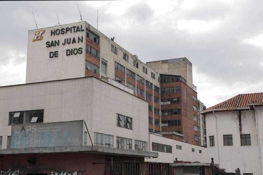 La administración de Claudia López avanza en el plan de demoler el edificio central para construir el Hospital Santa Clara.