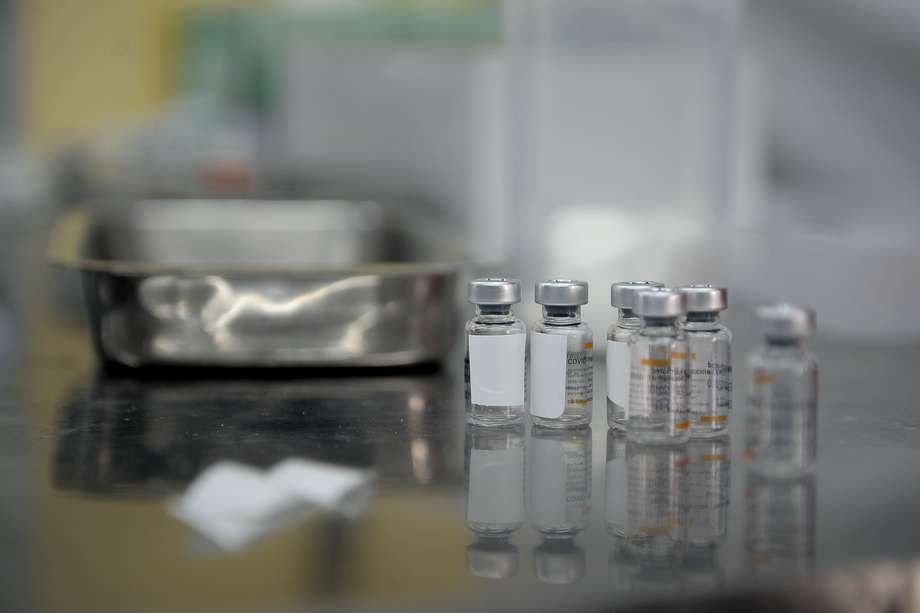 Colombia se encuentra entre los países que recibirán vacunas del mecanismo COVAX entre abril y junio de este año. Según la distribución, el país recibirá 1′092.780 dosis en ese periodo de tiempo.