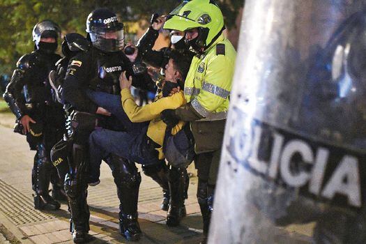 Las garantías para protestas ha sido una de las exigencias del Comité del Paro, en medio de la violencia policial evidenciada en las calles del país. 