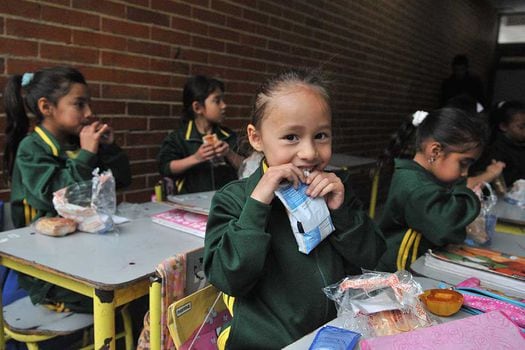 La celebración de la Secretaría de Educación pareciera desconocer las diversas investigaciones por presuntos actos de corrupción en el Programa de Alimentación Escolar de Bogotá.  / Secretaría de Educación