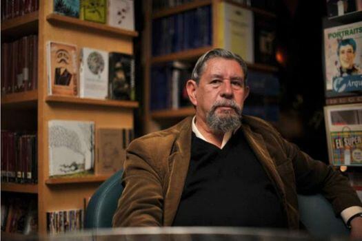 José Luis Díaz-Granados, poeta colombiano y autor de obras como "El Laberinto", "Cantoral" y "Poesía dispersa". / Archivo El Espectador
