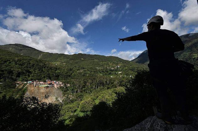 Tras emergencia, se invertirán $10.100 millones en Guayabetal, Cundinamarca