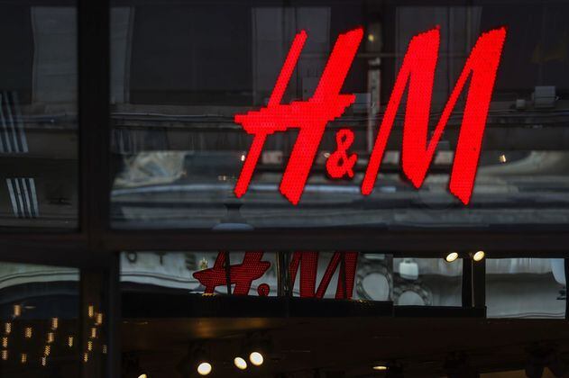 H&M reabrió tiendas en Rusia y provocó grandes colas antes de salir del país