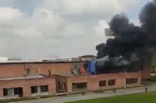Video: se presentó incendio estructural en vía Bogotá-Mosquera, sector Tres Esquinas