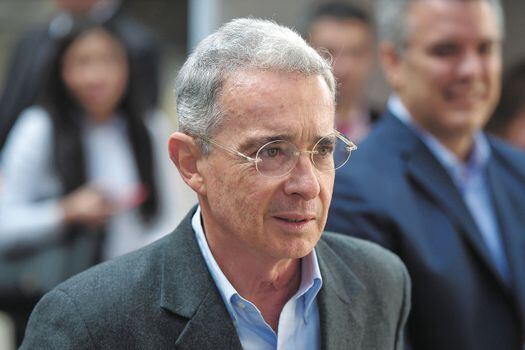 El expresidente Álvaro Uribe es investigado por una presunta manipulación de testigos.  / Gustavo Torrijos