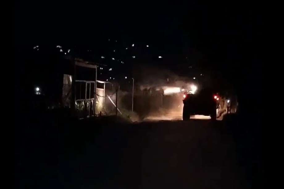 En zona rural de Corinto, en Cauca, se han presentado combates entre las disidencias de als Farc y el Ejército, que ha utilizado tanquetas.