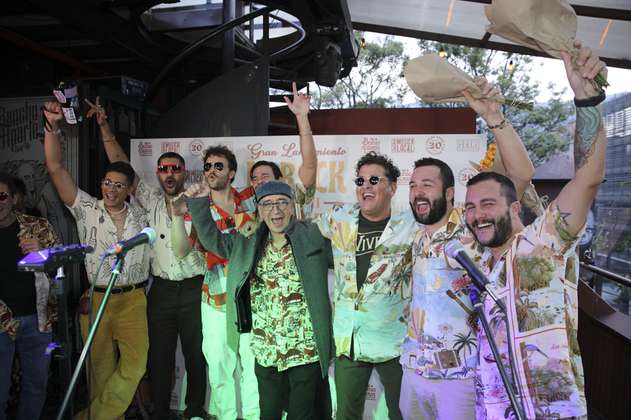 Carlos Vives celebró 30 años de uno de sus máximos hitos con lanzamiento de ropa