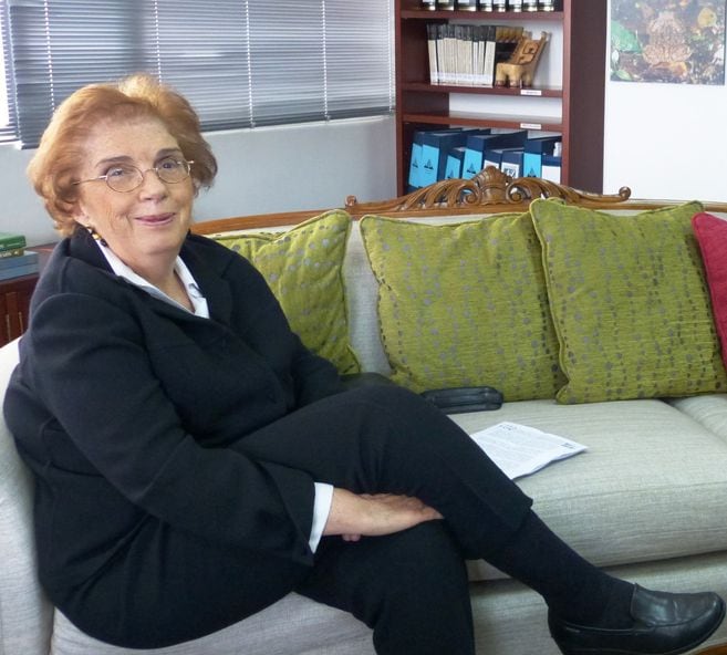 Fue directora de la Fundación Alejandro Ángel Escobar de 1990 a 2011.