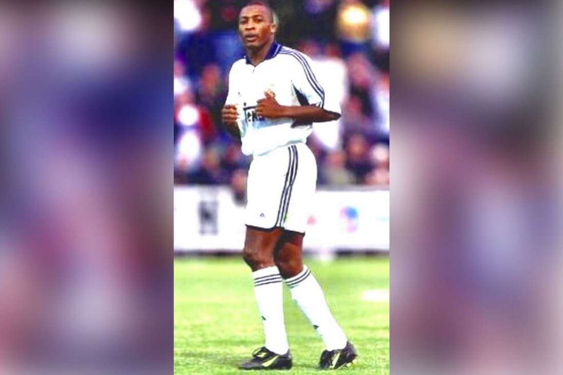 El delantero Edwin Congo, quien hizo parte del Real Madrid, estuvo en la nómina del equipo en la Champions del 2001 que ganó el equipo blanco, aunque no llegó a disputar minutos sobre el terreno de juego. // Instagram: edwincongo