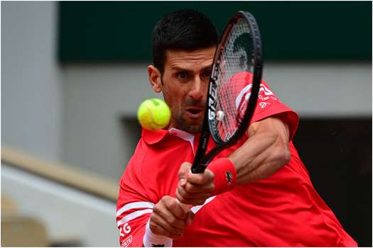 El serbio Novak Djokovic, número uno del mundo, busca en Roland Garros su vigésimo título de Grand Slam.