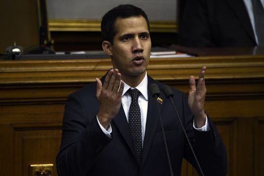 Juan Guaidó, nombrado presidente de la Asamblea Nacional de Venezuela, este sábado, arremetió contra Nicolás Maduro. / AFP