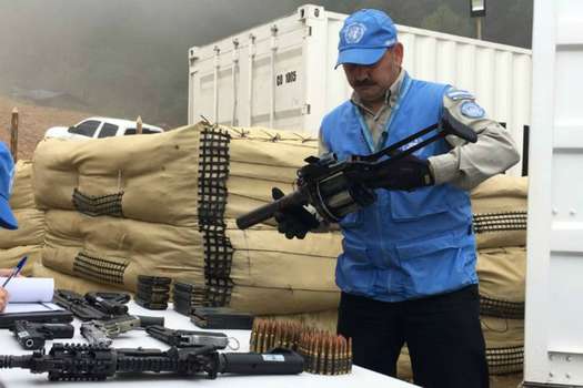 Según lo acordado, 7.132 armas fueron almacenadas en unos contenedores  a cargo de Naciones Unidas.