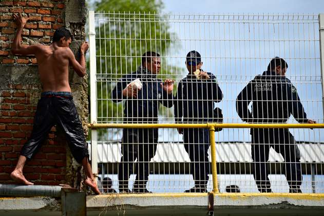 Migrantes en la frontera con México: aumenta la tensión 