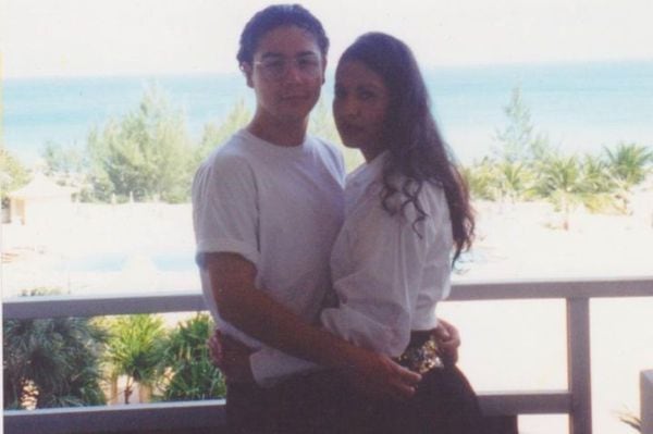 Con solo 21 años, la fallecida cantante Selena Quintanilla se casó con Chris Pérez. Así luce actualmente el músico.Instagram @chrispereznow