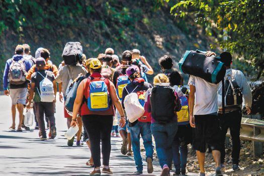 El 8 de febrero, Duque presentó un proyecto de decreto que pone en marcha el Estatuto Temporal de Protección para migrantes venezolanos (ETPV), el cual facilitará la regularización de los migrantes y refugiados venezolanos de manera temporal. 