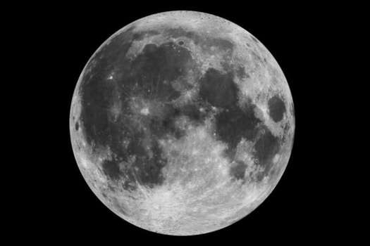 Panorámica de la Luna.  / Nasa