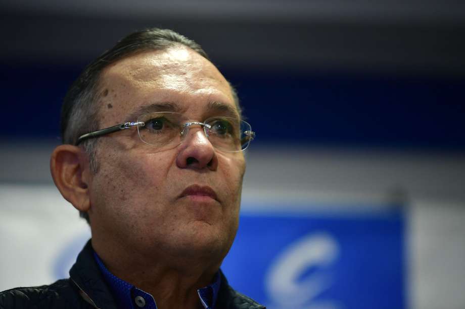 Efraín Cepeda, del Partido Conservador, es el nuevo presidente de la Comisión Tercera del Senado.
