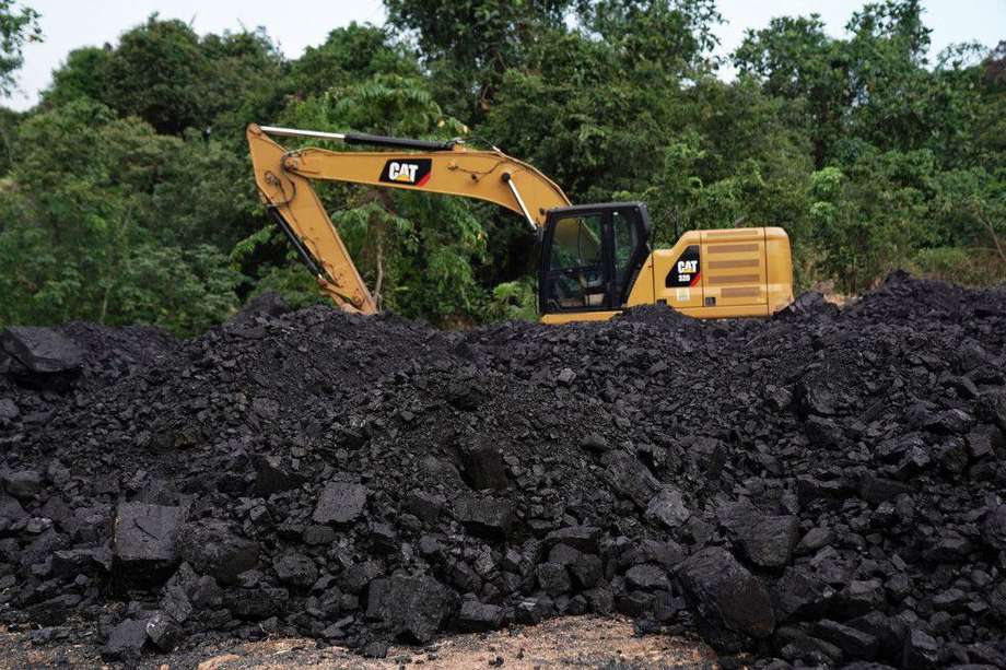 La decisión de Prodeco de cesar la producción de carbón llena de preocupacuón al sector minero colombiano.