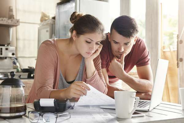 Las parejas deben planificar sus deudas.