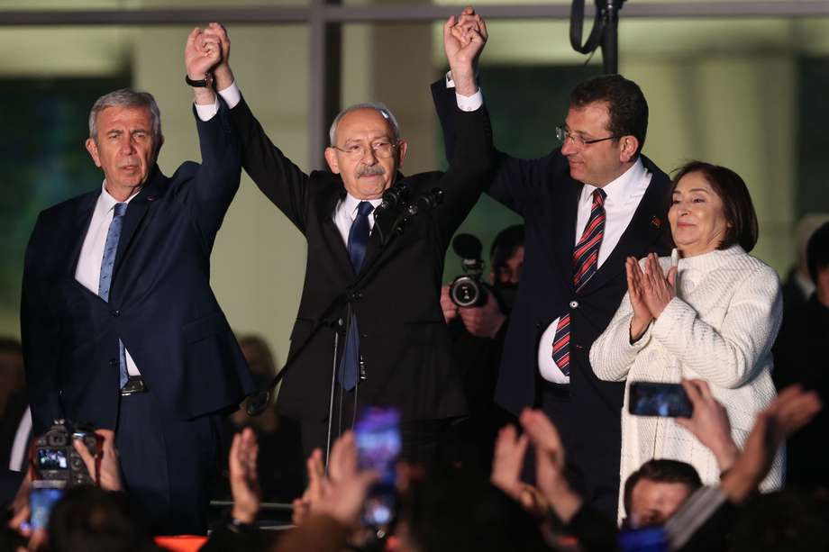 Kemal Kilicdaroglu oficializó su candidatura a la presidencia de Turquía.
