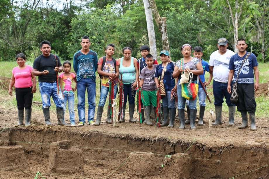 Indígenas Nasa en el territorio donde la Gran Tierra encontró la olla ancestral. No quieren que sigan penetrando en la Amazonia.
 / Sonia Cifuentes - Asociación Minga
