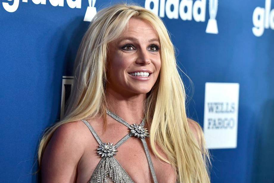 Jamie Spears, el padre de Britney, quien fue su tutor legal durante 13 años, notificó a la Corte Superior de Los Ángeles que colaborará con la transición a un nuevo tutor.