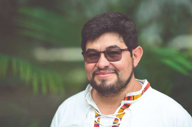 Henry Ramírez Soler: un cura de pueblo que defiende los derechos humanos